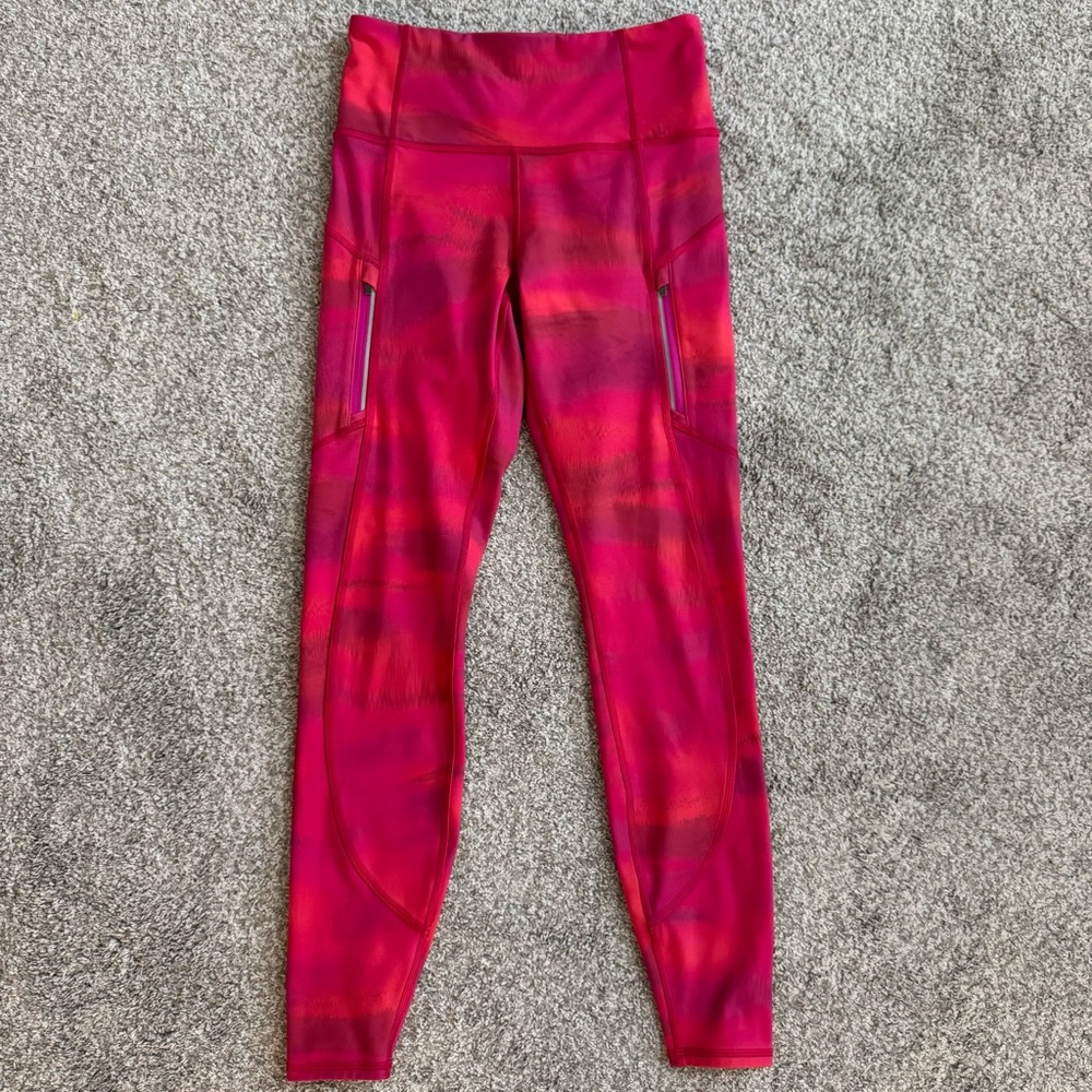 Athleta Rainier Printed Tight Size XS Brilliance Warm Pink Purple 24 x 26